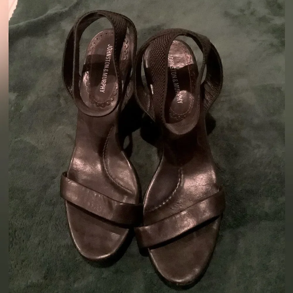 Johnston & Murphy Ankle Strap wedge heels black leather glove strap GUC size 8